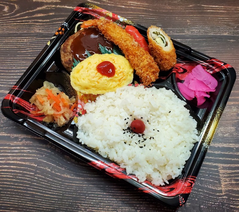 ハンバーグ&海老フライ弁当　1019円(税抜)